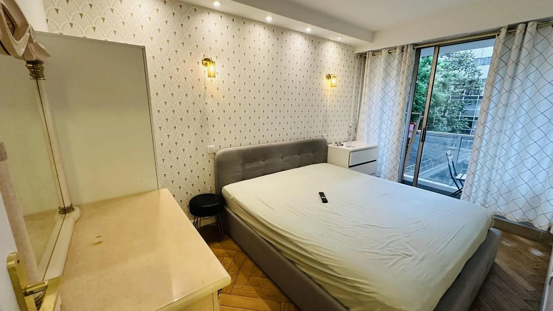 Apartment T3 With Balcony Near The Opera Paris